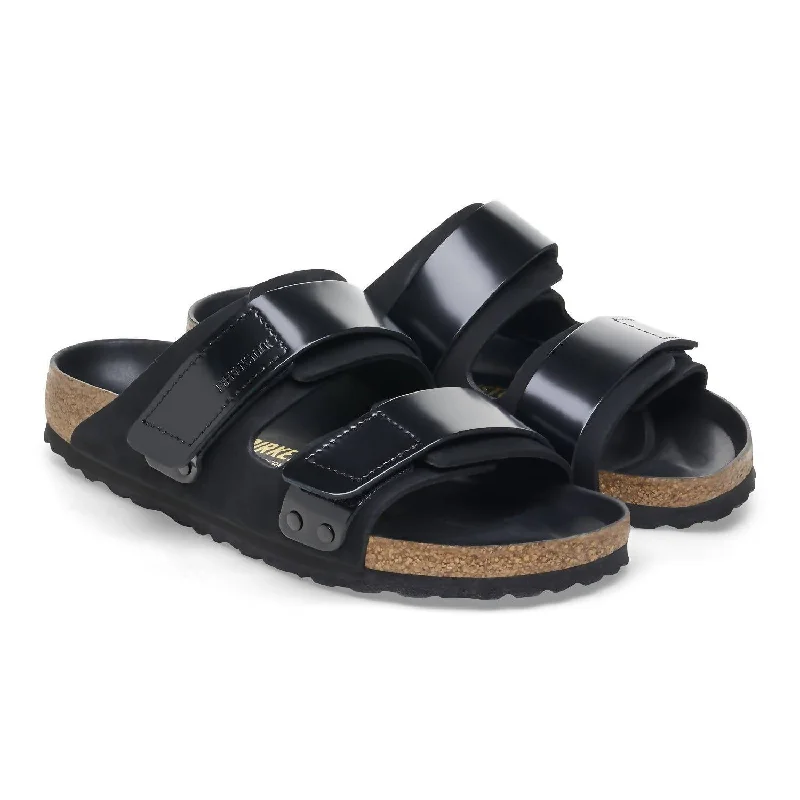 Unisex Uji Sandal In Black Shiny